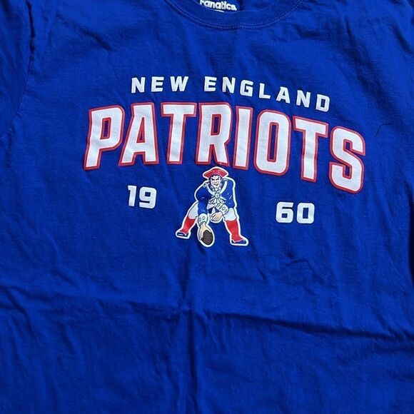 💕Patriots tee💕 - Picture 2 of 3